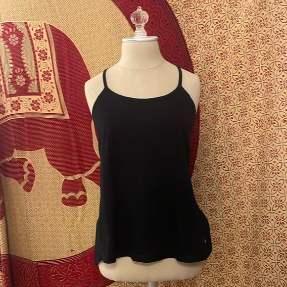 Super cute EUC Fabletics black tank top - Picture 1 of 6